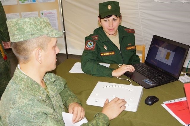 В Ростовской области Инна Ананенкова занимается приемом и отбором новых солдат на военную службу по контракту.