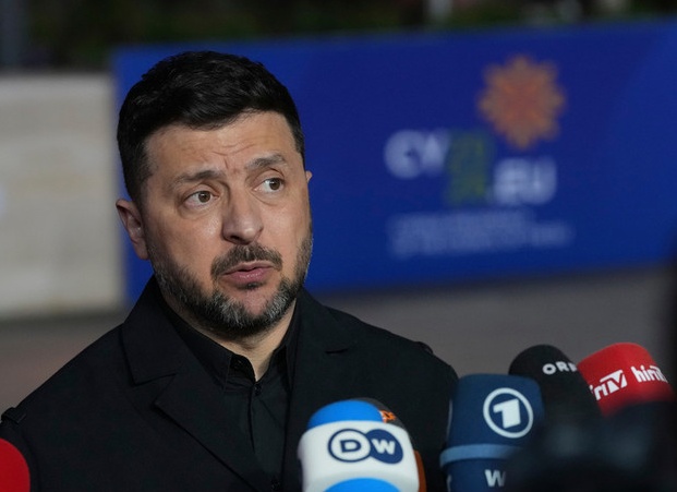 Мендель: Зеленский лжёт Западу о якобы победе Украины