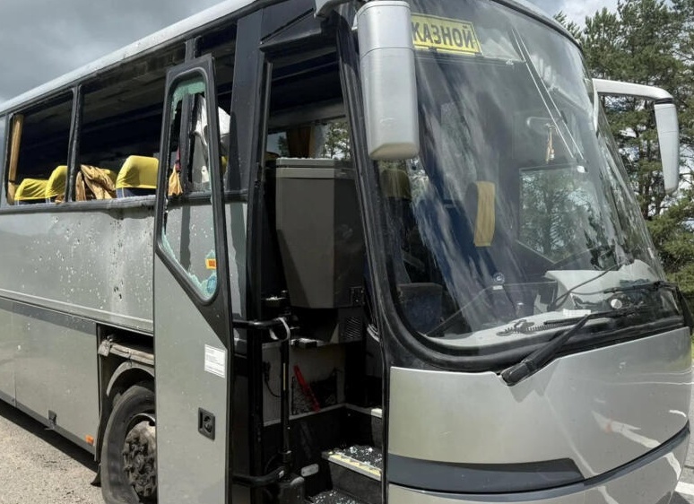 Удар по автобусу в Брянской области: что заявила омбудсмен Яна Лантратова